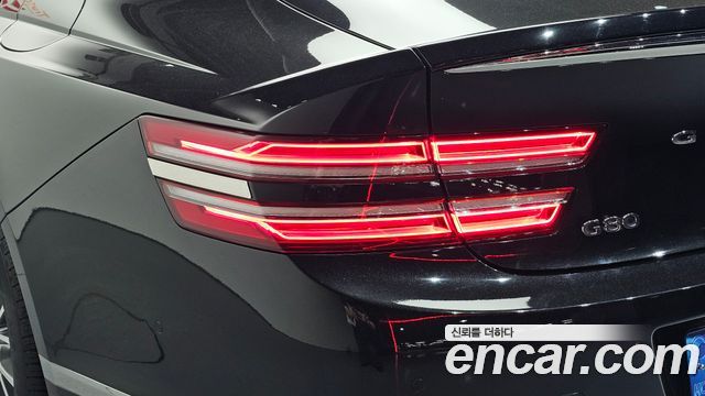 Genesis G80 2023 — photo 9