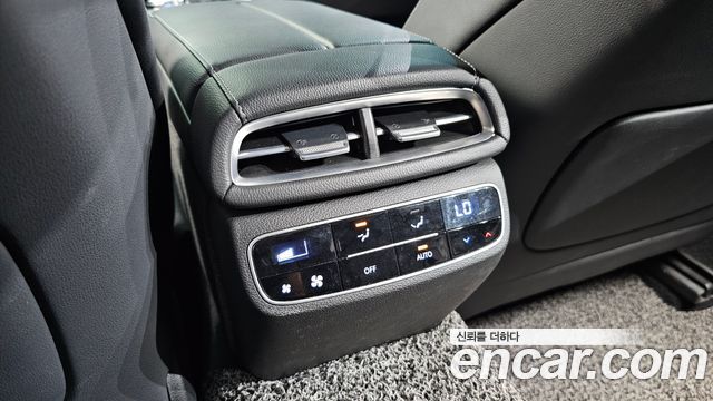 Genesis G80 2023 — photo 35