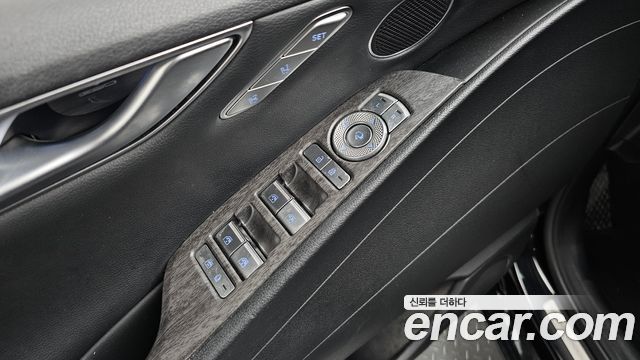 Genesis G80 2023 — photo 36