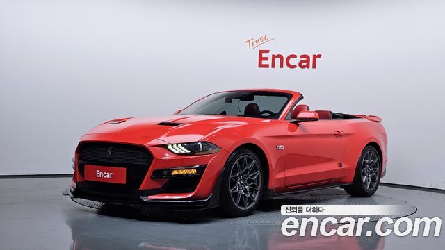 Ford Mustang 2020 — photo 1