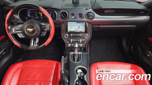 Ford Mustang 2020 — photo 7