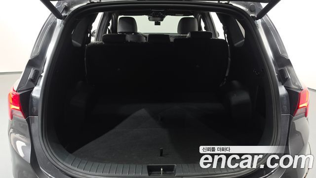 Hyundai Santafe 2022 — photo 25