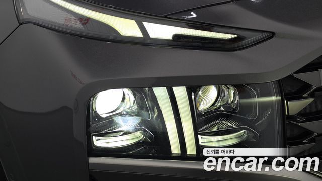 Hyundai Santafe 2022 — photo 8