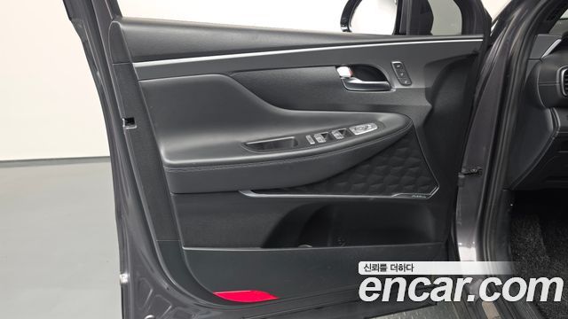 Hyundai Santafe 2022 — photo 14
