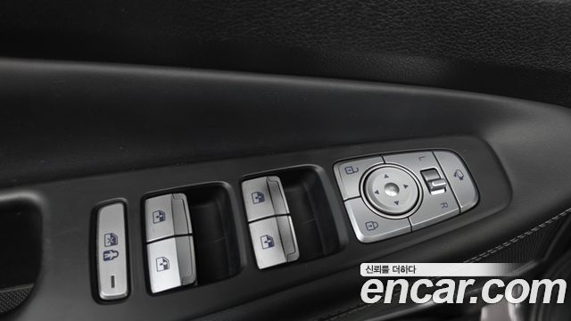 Hyundai Santafe 2022 — photo 27