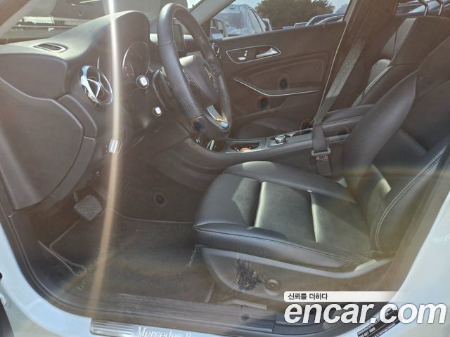 Mercedes-Benz GLA-Class 2019 — photo 8