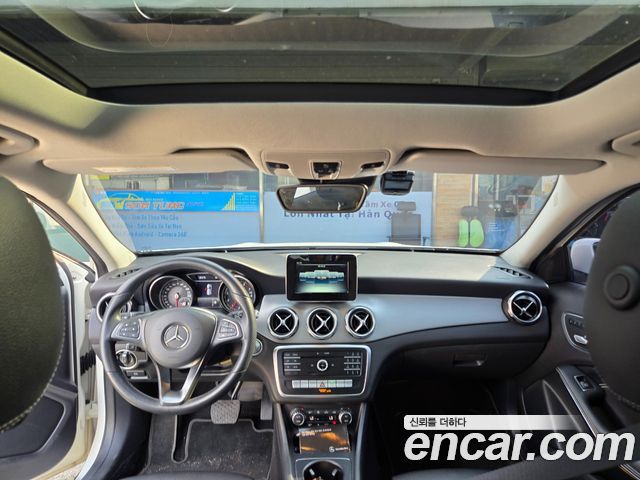 Mercedes-Benz GLA-Class 2019 — photo 10