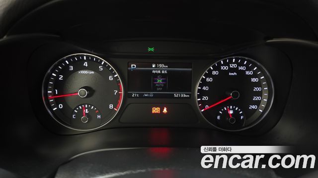 Kia K3 2023 — photo 11