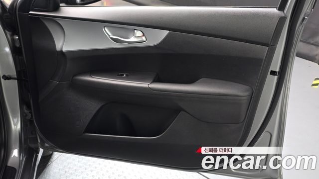Kia K3 2023 — photo 15