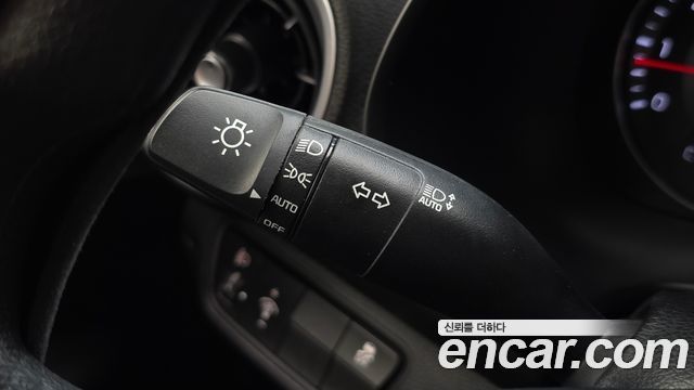 Kia K3 2023 — photo 32