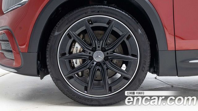 Mercedes-Benz GLB-Class 2025 — photo 5