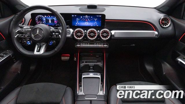 Mercedes-Benz GLB-Class 2025 — photo 7