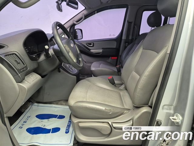 Hyundai Starex 2012 — photo 11