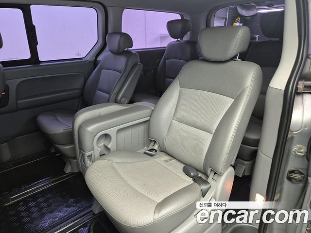 Hyundai Starex 2012 — photo 12