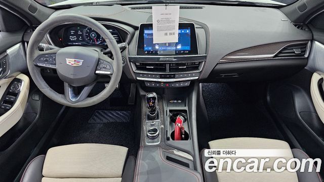 Cadillac CT5 2023 — photo 10