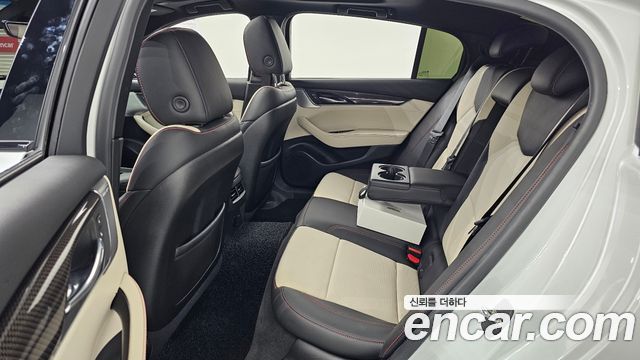 Cadillac CT5 2023 — photo 18