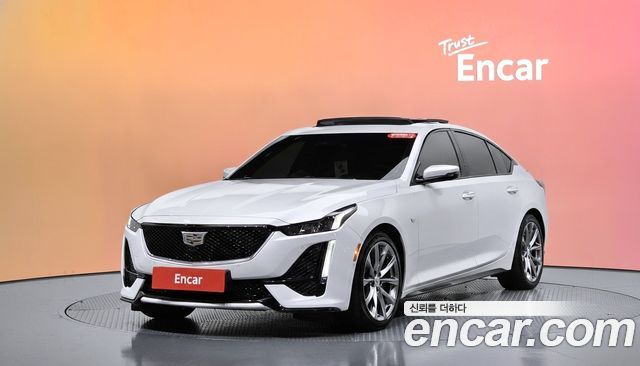 Cadillac CT5 2023 — photo 1