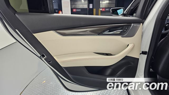 Cadillac CT5 2023 — photo 15