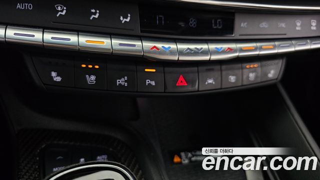 Cadillac CT5 2023 — photo 27