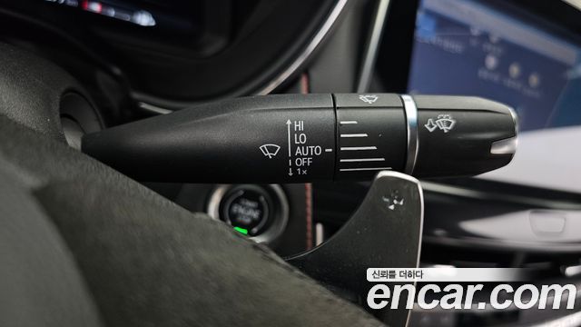 Cadillac CT5 2023 — photo 35