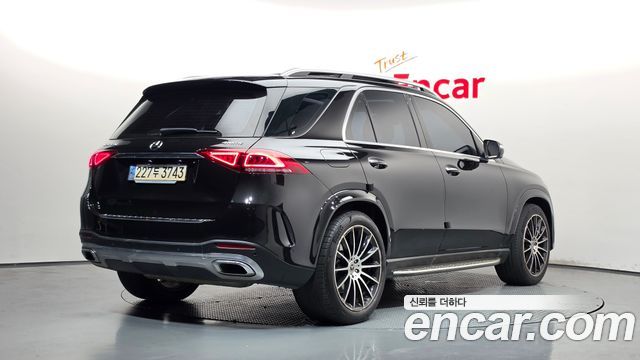 Mercedes-Benz GLE-Class 2023 — photo 2