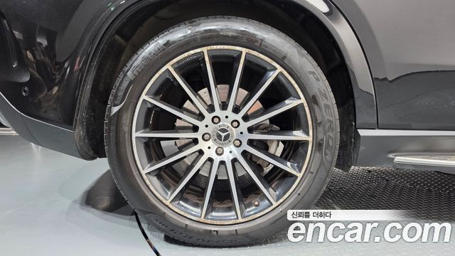 Mercedes-Benz GLE-Class 2023 — photo 5