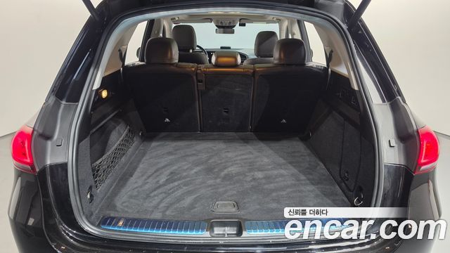 Mercedes-Benz GLE-Class 2023 — photo 20