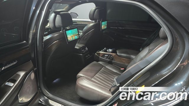 Genesis G90 2019 — photo 12