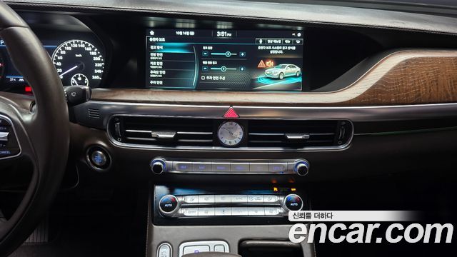 Genesis G90 2019 — photo 14