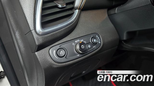Chevrolet Korea Trax 2017 — photo 14