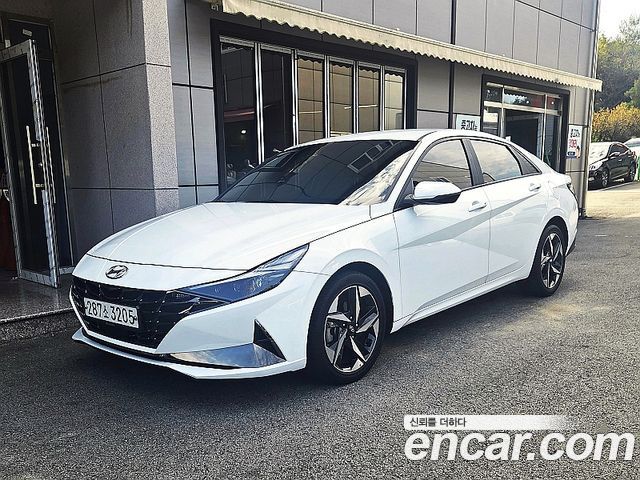 Hyundai AVANTE 2021 — photo 1