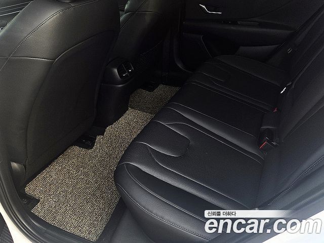 Hyundai AVANTE 2021 — photo 10