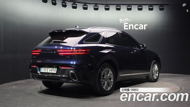 Genesis GV70 2023 — photo 2