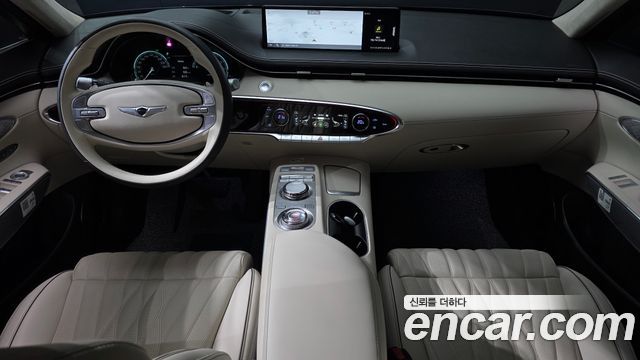 Genesis GV70 2023 — photo 10