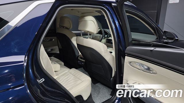 Genesis GV70 2023 — photo 18