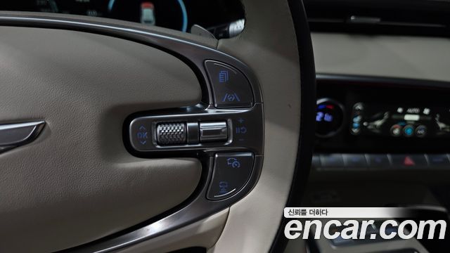Genesis GV70 2023 — photo 31