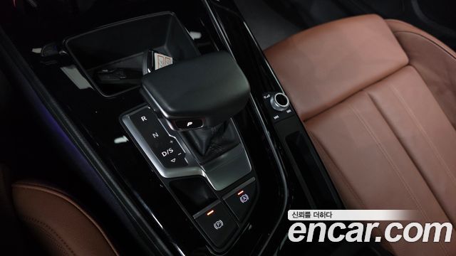 Audi A4 2021 — photo 9