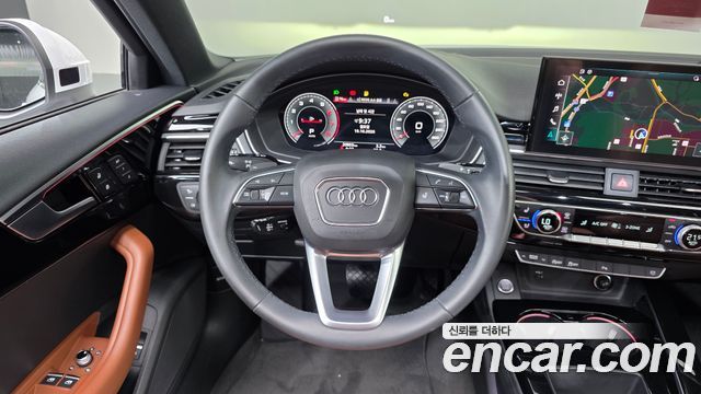 Audi A4 2021 — photo 13