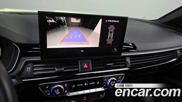 Audi A4 2021 — photo 15
