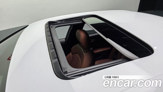 Audi A4 2021 — photo 18