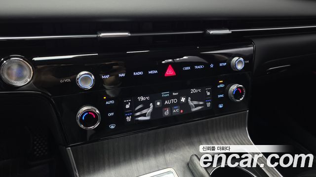 Genesis G80 2025 — photo 36