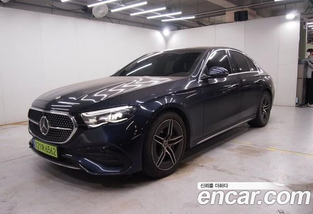 Mercedes-Benz E-Class 2024 — photo 4