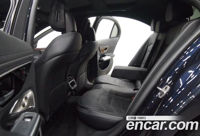 Mercedes-Benz E-Class 2024 — photo 15