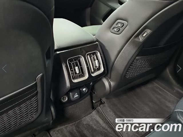 Kia Sorento 2023 — photo 13