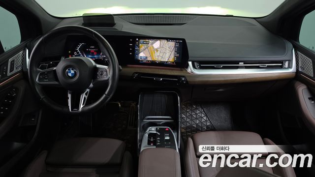 BMW 2-Series 2023 — photo 10