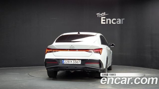 Hyundai AVANTE 2025 — photo 4