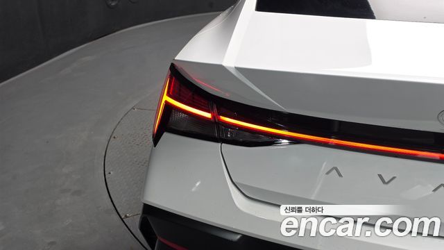 Hyundai AVANTE 2025 — photo 9