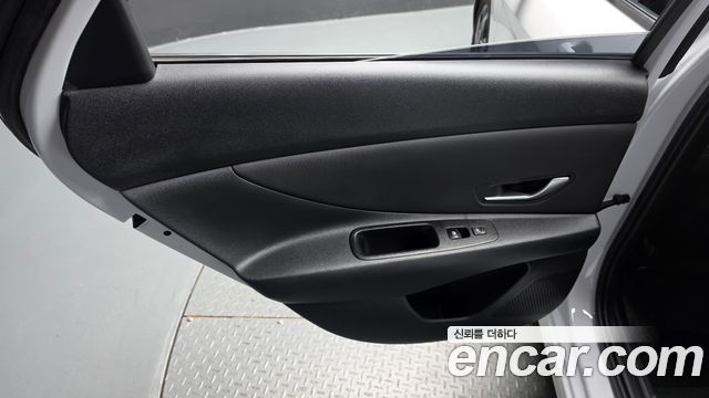 Hyundai AVANTE 2025 — photo 15