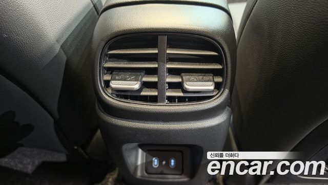 Hyundai AVANTE 2025 — photo 29
