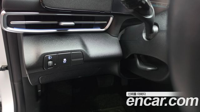 Hyundai AVANTE 2025 — photo 32